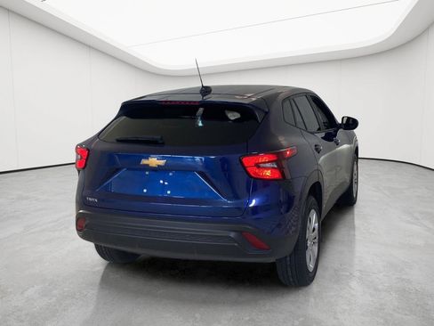 Used 2024 Chevrolet Trax LS FWD image 6