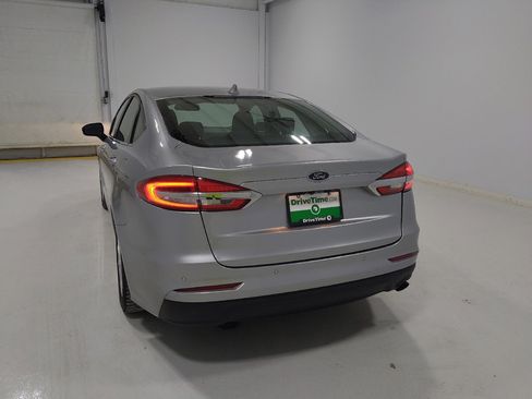 Used 2020 Ford Fusion SE image 6