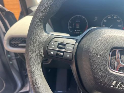 Used 2025 Honda HR-V LX image 11