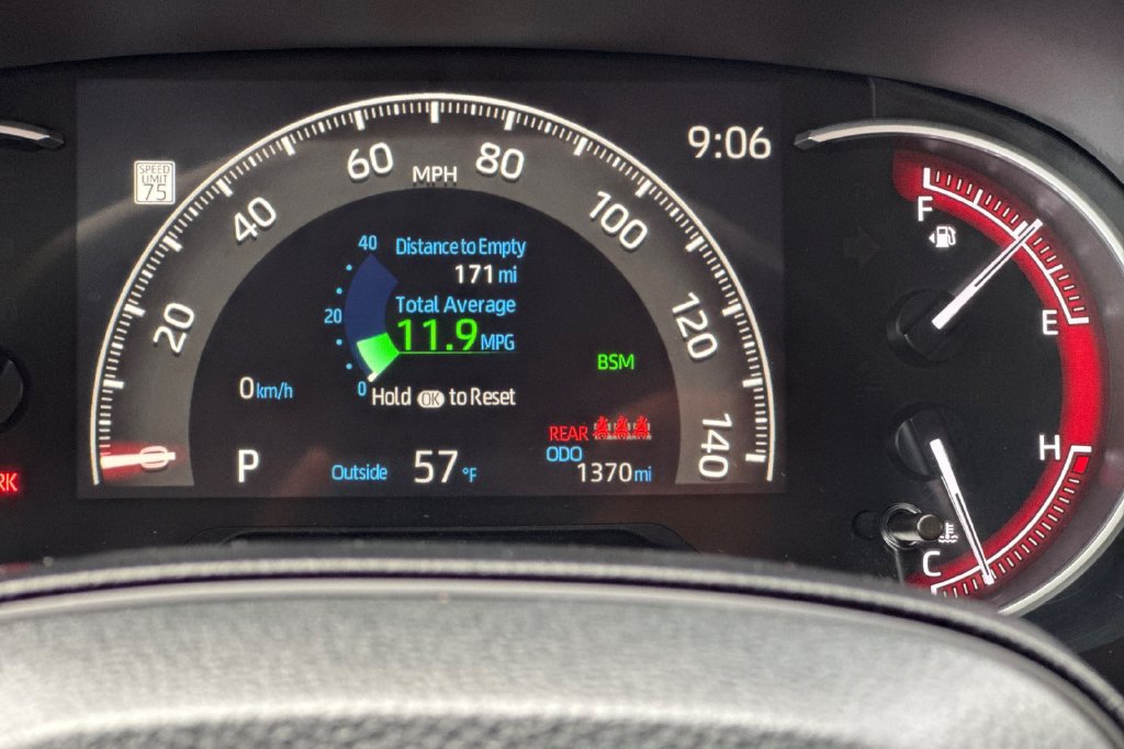 Certified 2024 Toyota RAV4 LE FWD image 23