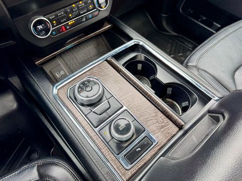 Certified 2020 Ford Expedition Max Limited image 26