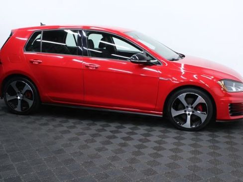 Used 2015 Volkswagen GTI S image 3