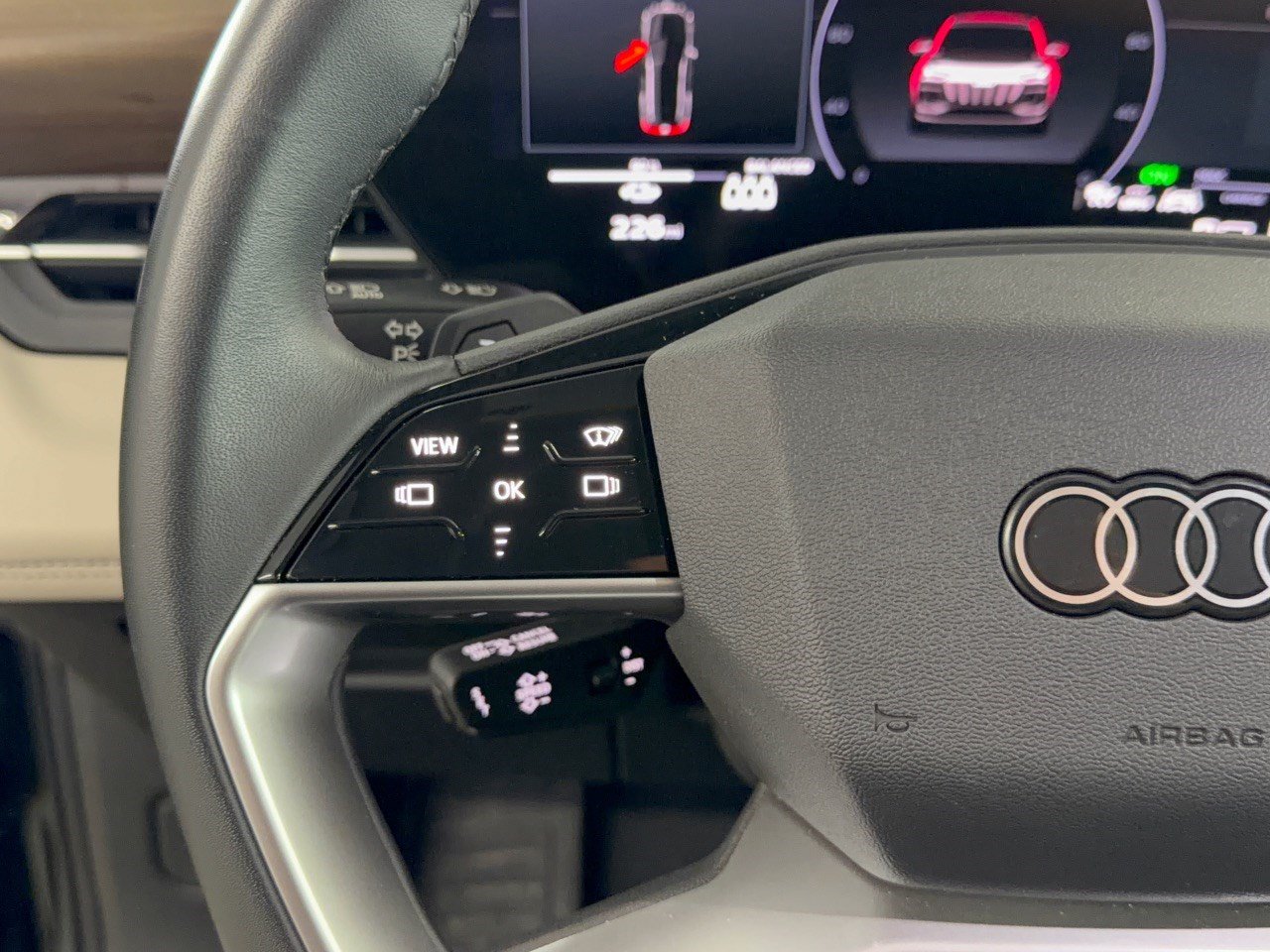 Used 2025 Audi Q6 e-tron Premium Plus w/ Premium Plus AWD/4WD image 18