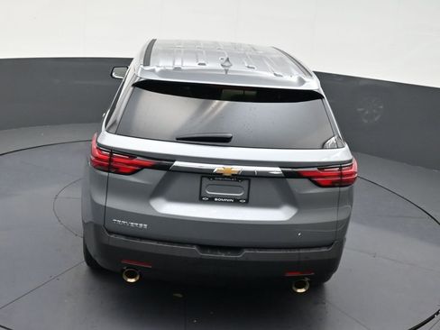 Used 2023 Chevrolet Traverse LS image 15