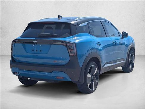 Used 2025 Nissan Kicks SR w/ SR Premium Package image 5