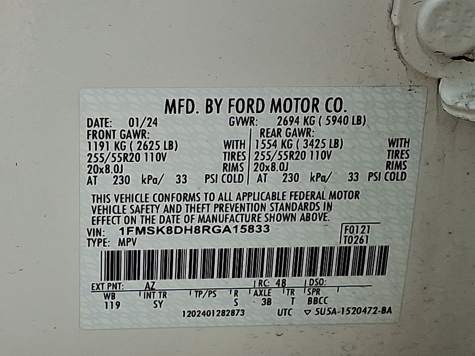 Used 2024 Ford Explorer XLT w/ Equipment Group 202A AWD/4WD image 27