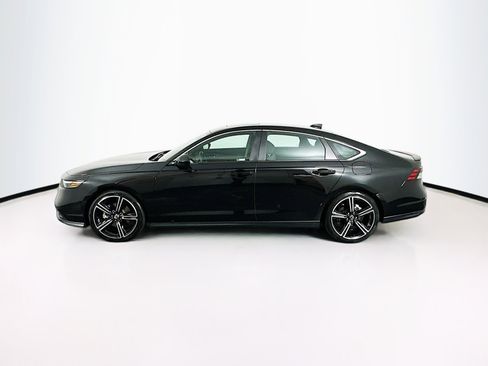 Used 2024 Honda Accord Sport image 4