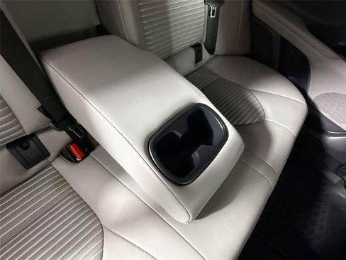 Used 2023 Toyota Camry SE FWD image 43