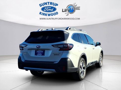 Used 2020 Subaru Outback Touring w/ Popular Package #2 image 3