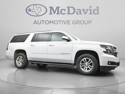 Used 2018 Chevrolet Suburban LT RWD image 26
