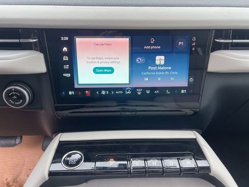 New 2026 Lincoln Navigator Reserve AWD/4WD image 18