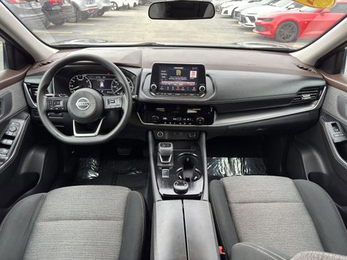 Used 2021 Nissan Rogue SV image 31