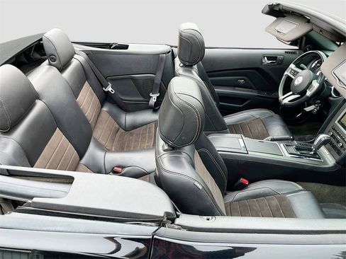 Used 2014 Ford Mustang GT Premium w/ Electronics Package image 32