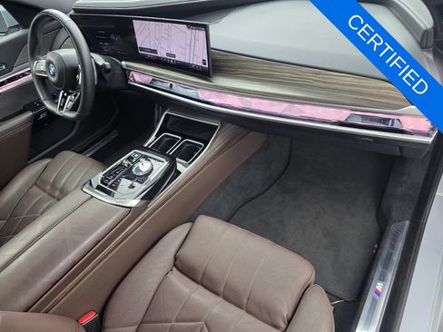 Certified 2023 BMW 760i xDrive AWD/4WD image 25