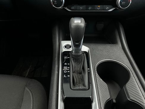 Used 2025 Nissan Altima 2.5 SV image 23