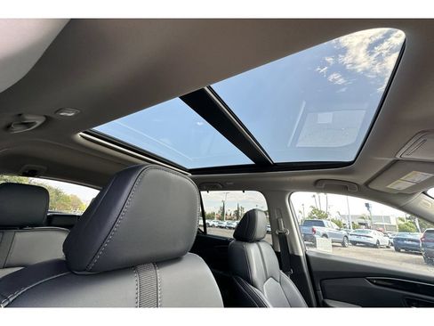 Used 2024 Honda Pilot Touring image 21