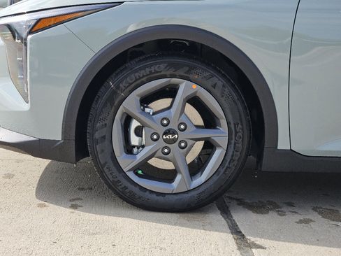 New 2026 Kia K4 LXS image 7