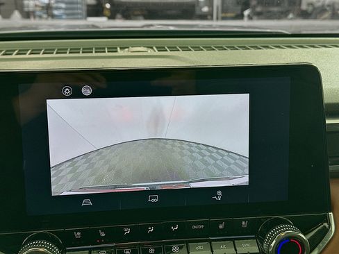 Used 2024 GMC Canyon AT4 w/ AT4 Premium Package image 21