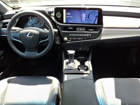 Certified 2023 Lexus ES 250 w/ Premium Package AWD/4WD image 5