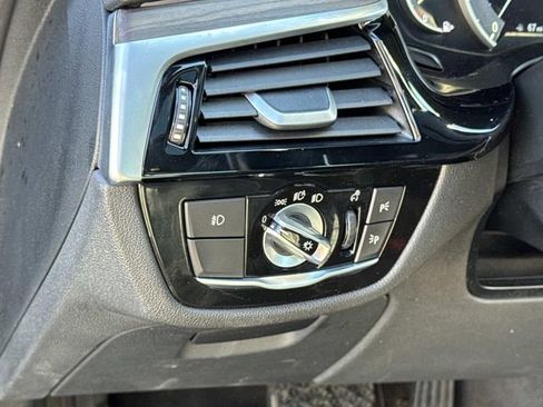 Used 2017 BMW 540i xDrive 540i xDrive image 29