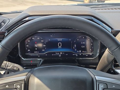 Used 2024 Chevrolet Silverado 1500 LT AWD/4WD image 11
