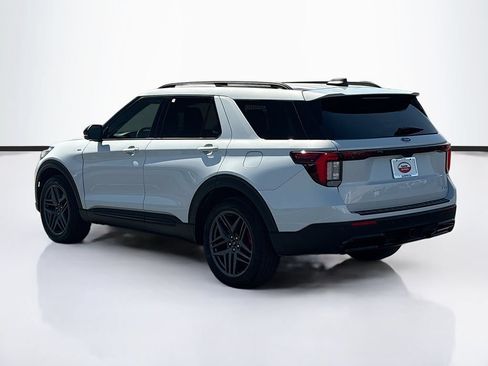 Used 2026 Ford Explorer ST-Line w/ ST-Line Street Pack AWD/4WD image 7