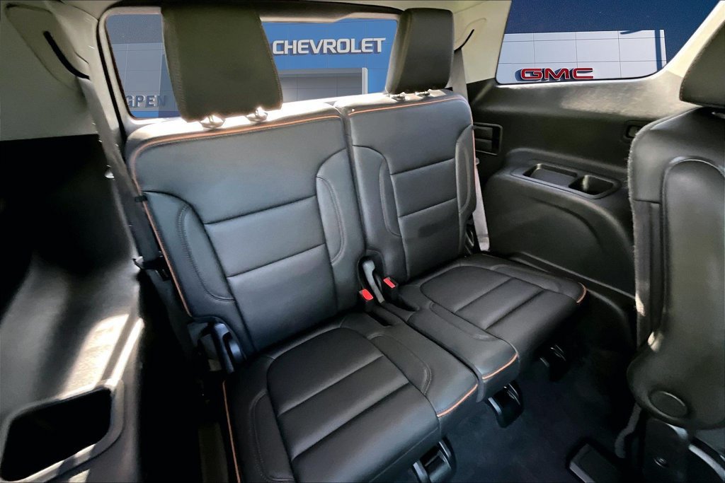 Used 2023 GMC Acadia AT4 w/ Technology Package AWD/4WD image 29
