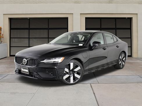 Certified 2023 Volvo S60 T8 Plus w/ Climate Package image 3