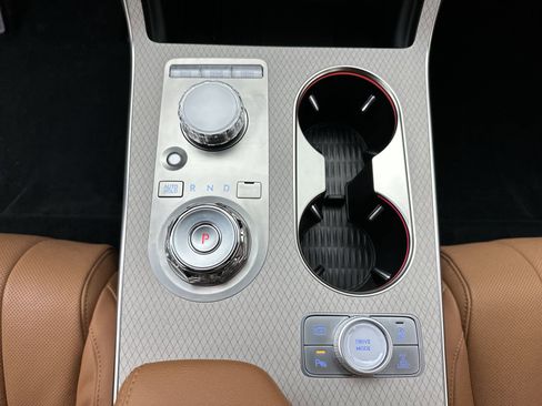 Certified 2025 Genesis GV80 2.5T Advanced image 20