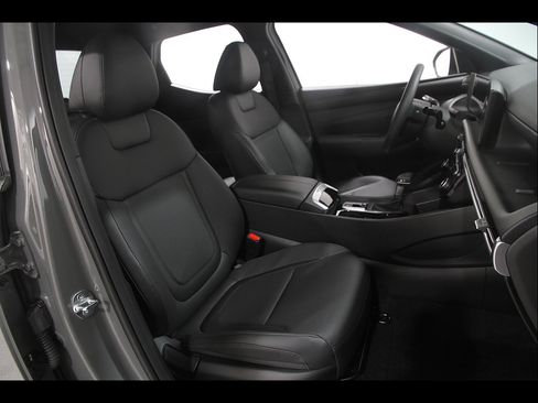 Used 2026 Hyundai Santa Cruz SEL AWD/4WD image 17
