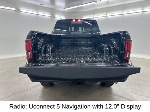 Used 2026 RAM 2500 Laramie AWD/4WD image 18