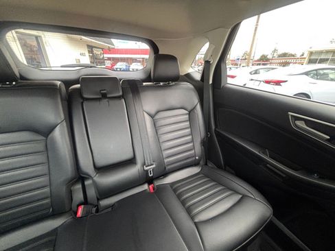 Used 2024 Ford Edge SEL image 37
