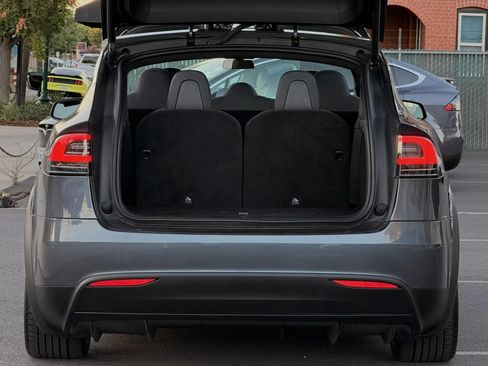 Used 2019 Tesla Model X 75D AWD/4WD image 10
