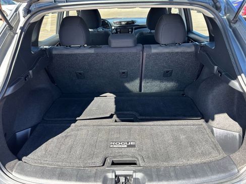Used 2018 Nissan Rogue Sport SV image 32