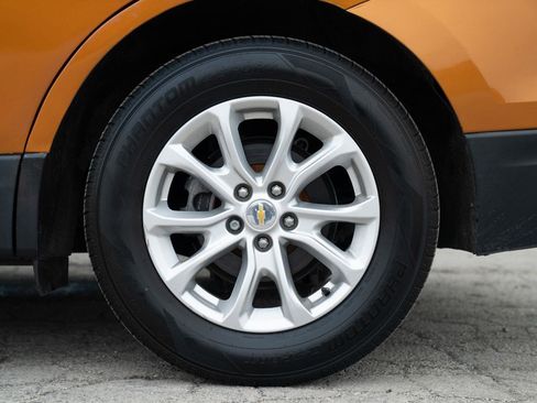 Used 2018 Chevrolet Equinox LT FWD image 9