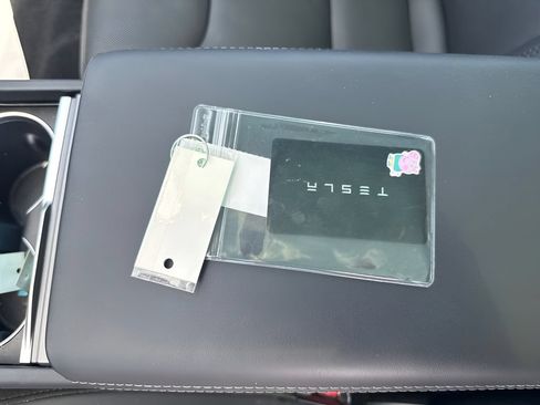 Used 2025 Tesla Model 3 Long Range RWD image 9