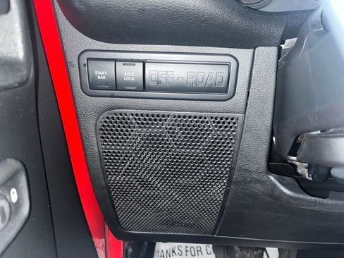 Used 2017 Jeep Wrangler Unlimited Rubicon w/ Connectivity Group image 58