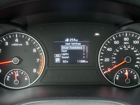 Certified 2019 Kia Optima S image 21