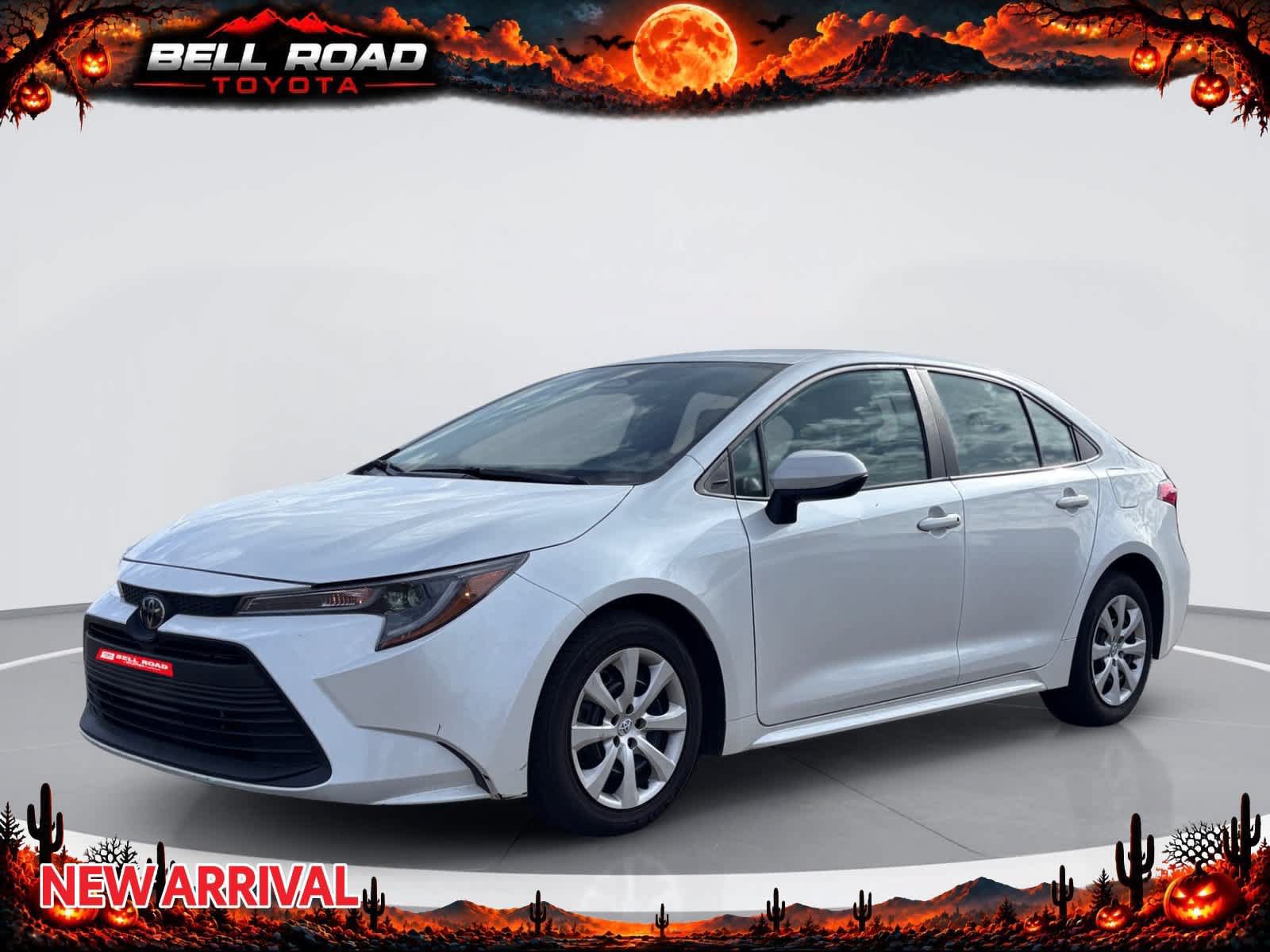 Used 2025 Toyota Corolla LE FWD image 1