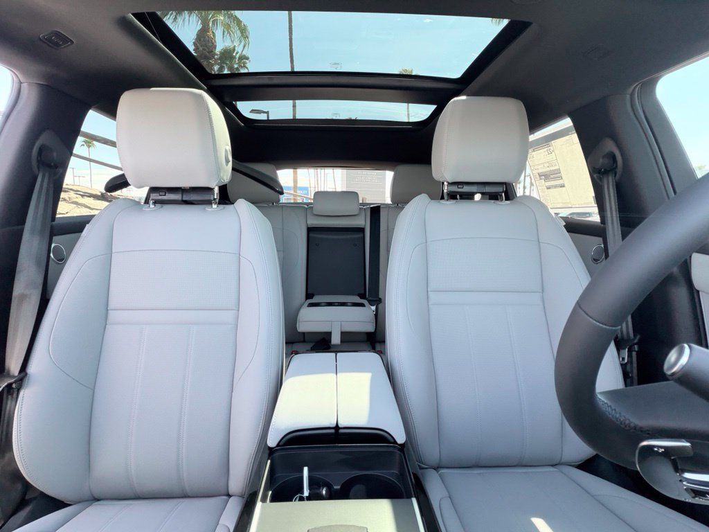 New 2026 Land Rover Range Rover Evoque S AWD/4WD image 7