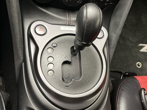 Used 2015 Nissan 370Z NISMO image 15