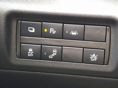 Used 2020 Nissan Kicks S FWD image 25