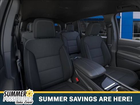 New 2026 Chevrolet Traverse LT w/ Driver Confidence Package AWD/4WD image 16