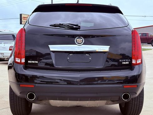 Used 2016 Cadillac SRX Luxury w/ Driver Awareness Package FWD image 6
