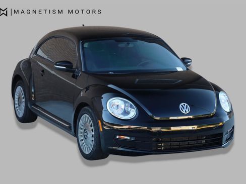 Used 2015 Volkswagen Beetle 1.8T FWD image 4