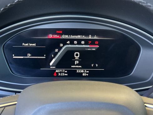 Used 2022 Audi Q5 2.0T Premium Plus w/ Premium Plus Package image 25