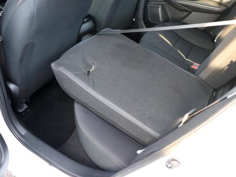 Used 2024 Nissan Sentra S FWD image 21