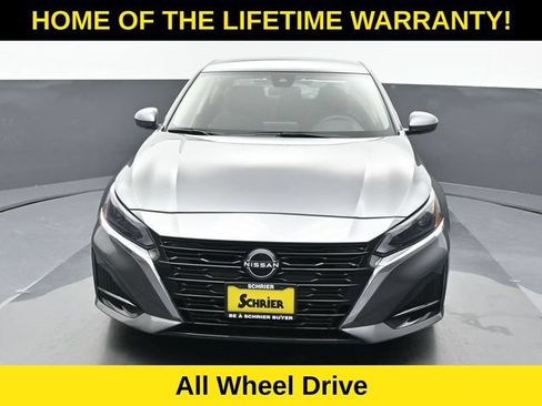 Used 2023 Nissan Altima 2.5 SV AWD/4WD image 9