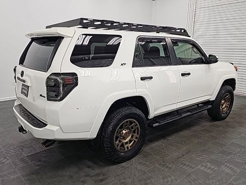 Used 2020 Toyota 4Runner SR5 image 8