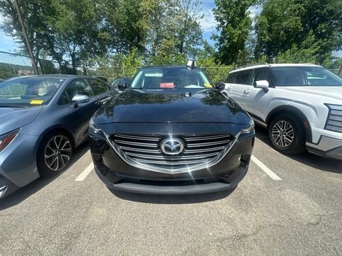 Used 2017 MAZDA CX-9 Touring FWD image 2